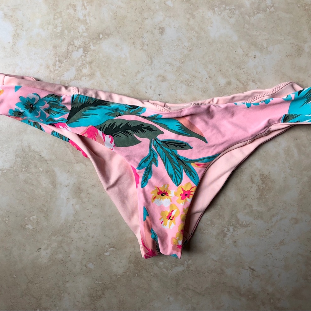 Rip curl reversible bikini bottoms